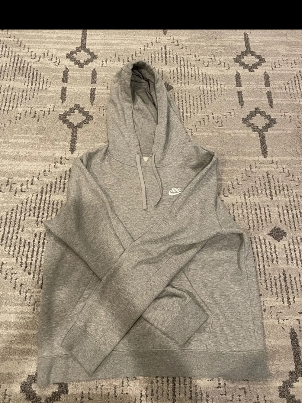 Nike Men’s Light Gray Crewneck Hoodie Sweatshirt